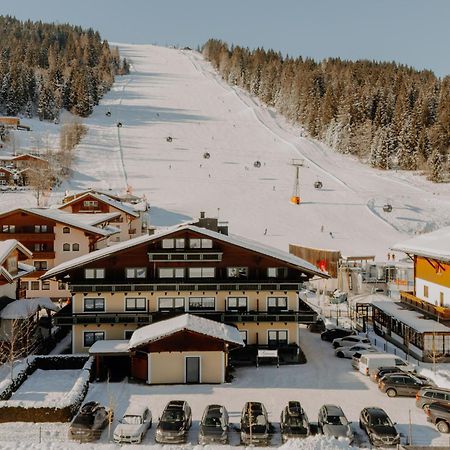 B&B Hotel Die Bergquelle Flachau Exterior photo